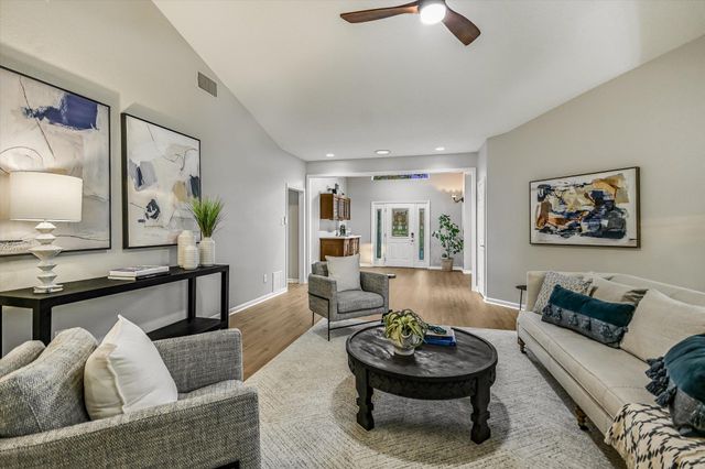 11704 Swearingen DR, Austin, TX 78758