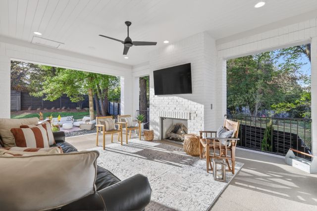 3601 Rainbow Pl, Nashville, TN 37204