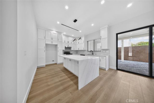 7940 Ethel Avenue, Los Angeles, CA 91605