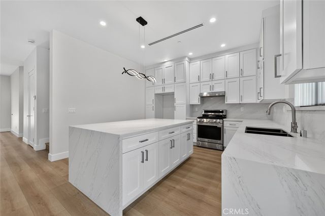 7940 Ethel Avenue, Los Angeles, CA 91605