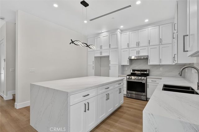 7940 Ethel Avenue, Los Angeles, CA 91605