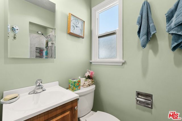 5832 Ranchito Avenue, Van Nuys (los Angeles), CA 91401