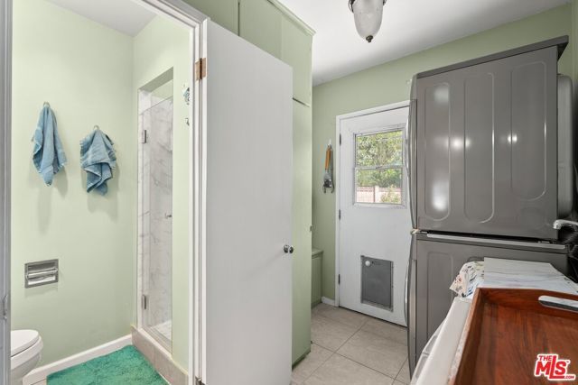 5832 Ranchito Avenue, Van Nuys (los Angeles), CA 91401