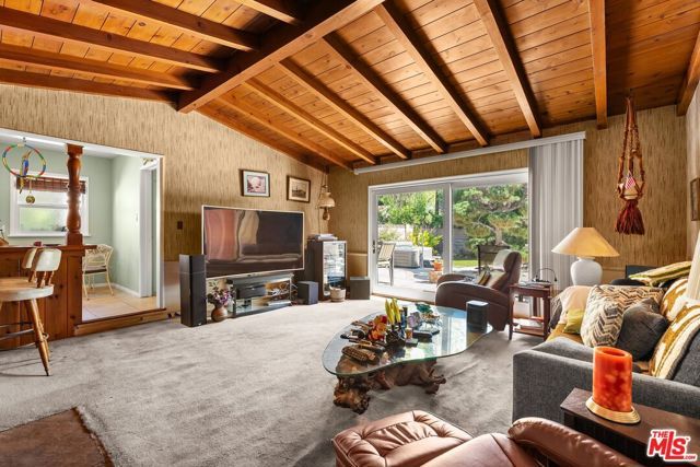 5832 Ranchito Avenue, Van Nuys (los Angeles), CA 91401