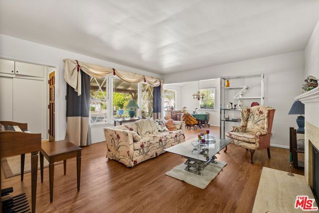 5832 Ranchito Avenue, Van Nuys (los Angeles), CA 91401
