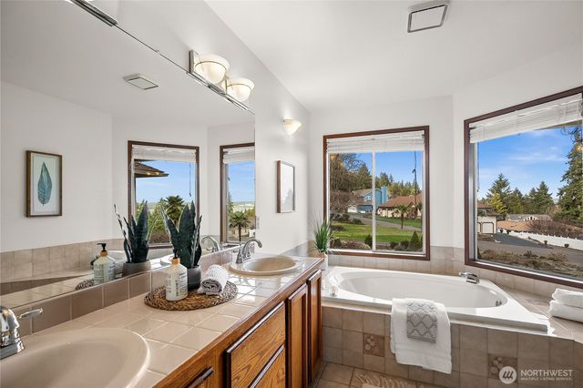 6475 Windfall Place NW, Bremerton, WA 98312