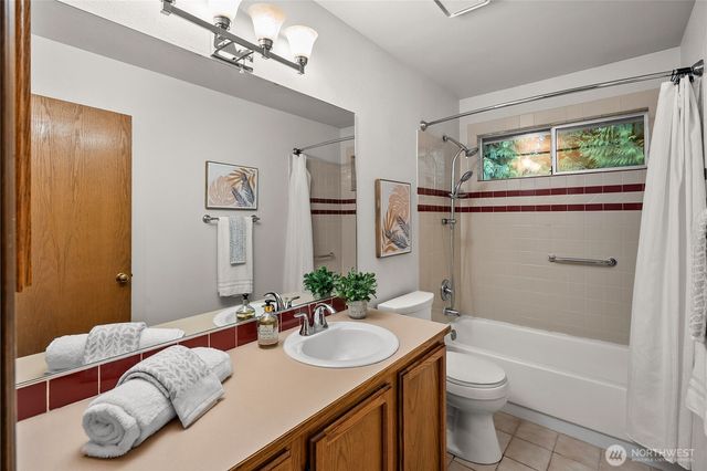 6475 Windfall Place NW, Bremerton, WA 98312