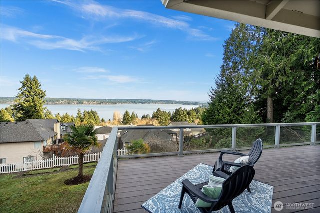 6475 Windfall Place NW, Bremerton, WA 98312