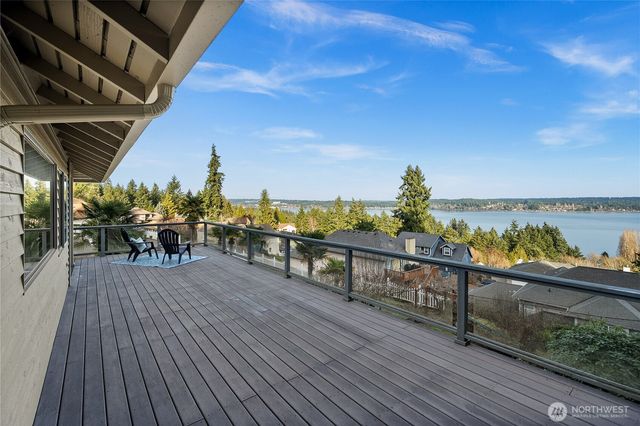 6475 Windfall Place NW, Bremerton, WA 98312