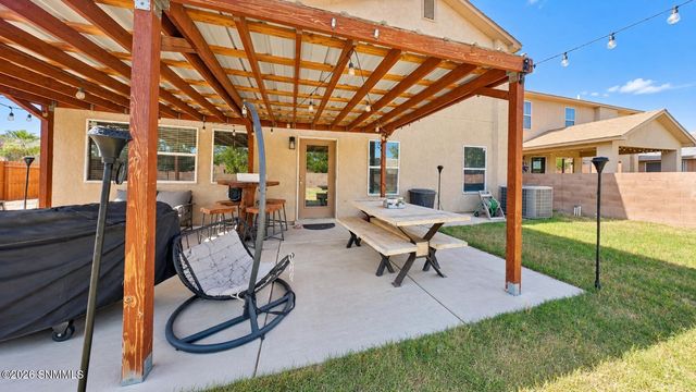 999 Gilmer Way, Las Cruces, NM 88005