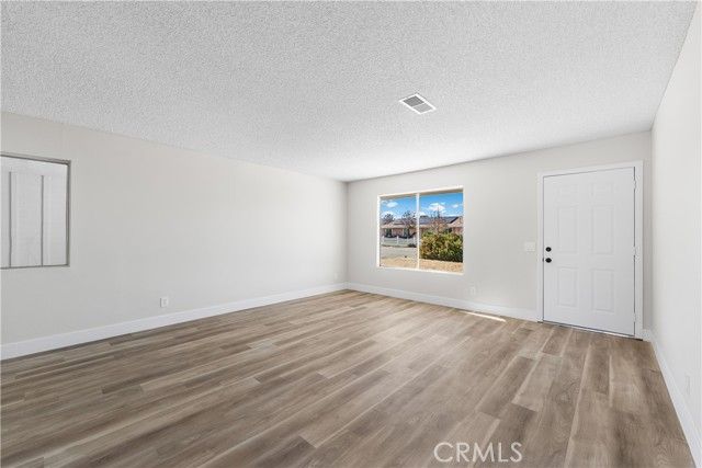 40596 Fieldspring, Lancaster, CA 93535