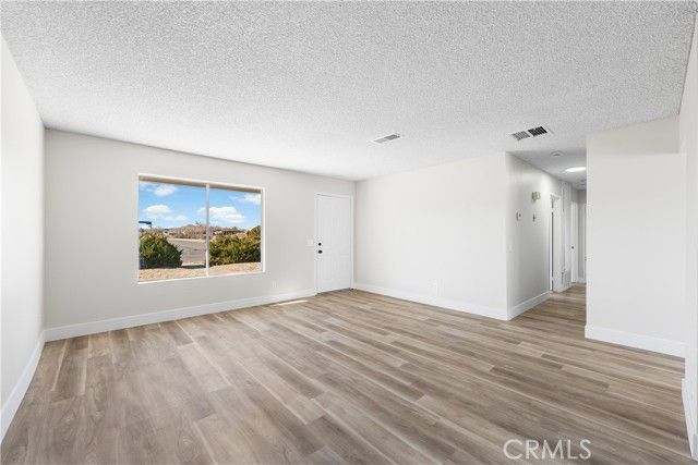 40596 Fieldspring, Lancaster, CA 93535