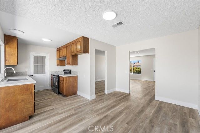 40596 Fieldspring, Lancaster, CA 93535