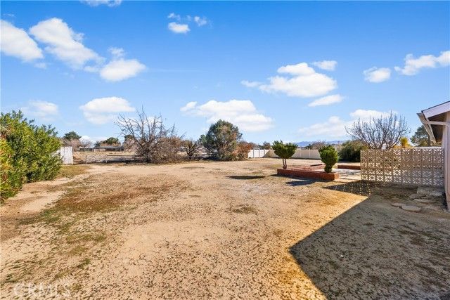 40596 Fieldspring, Lancaster, CA 93535