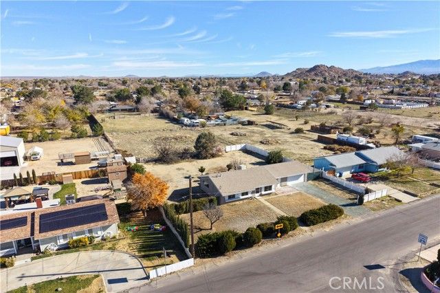 40596 Fieldspring, Lancaster, CA 93535