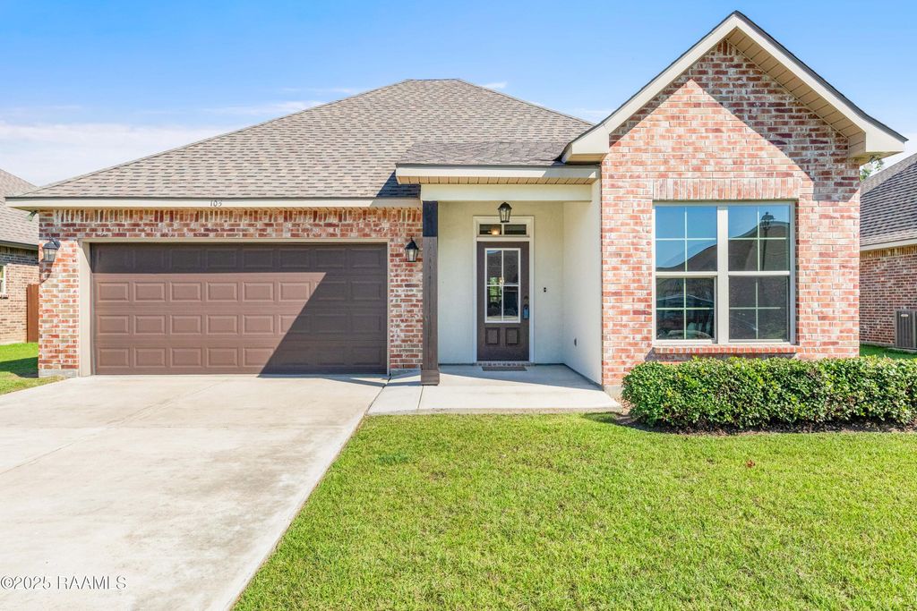 105 Spider Lily Lane, Lafayette, LA 70508