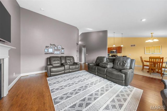 1112 William Penn Drive, Wentzville, MO 63385