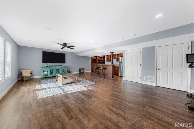 1112 William Penn Drive, Wentzville, MO 63385