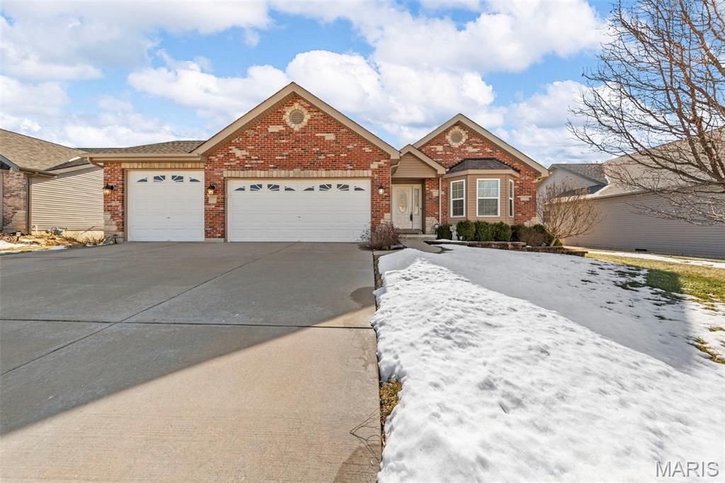 1112 William Penn Drive, Wentzville, MO 63385