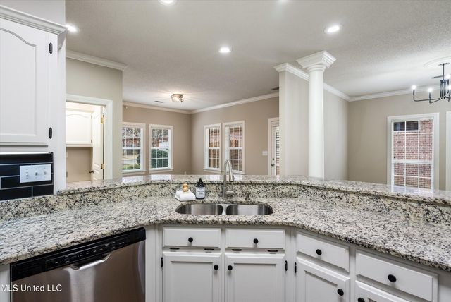 4854 Stone Cross Drive, Olive Branch, MS 38654