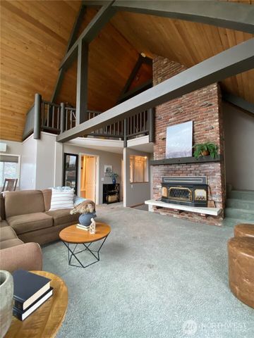 1287 Malaga Alcoa Highway, Wenatchee, WA 98828