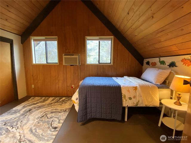 1287 Malaga Alcoa Highway, Wenatchee, WA 98828