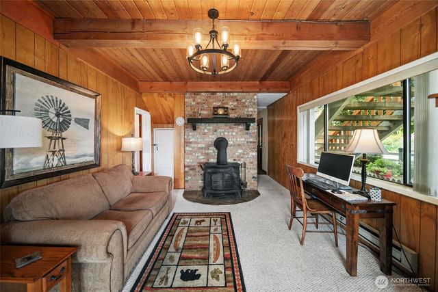 1287 Malaga Alcoa Highway, Wenatchee, WA 98828