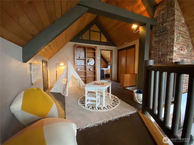 1287 Malaga Alcoa Highway, Wenatchee, WA 98828