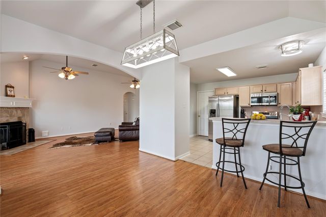 2930 Community Drive, Alvin, TX 77511