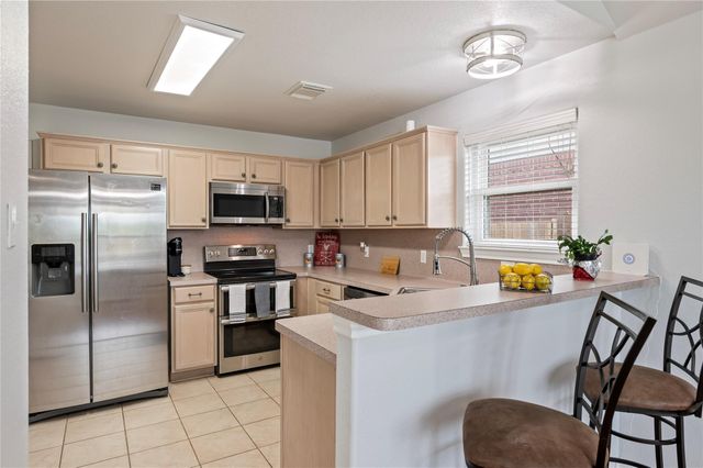 2930 Community Drive, Alvin, TX 77511