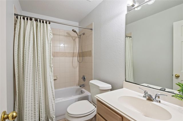 2930 Community Drive, Alvin, TX 77511