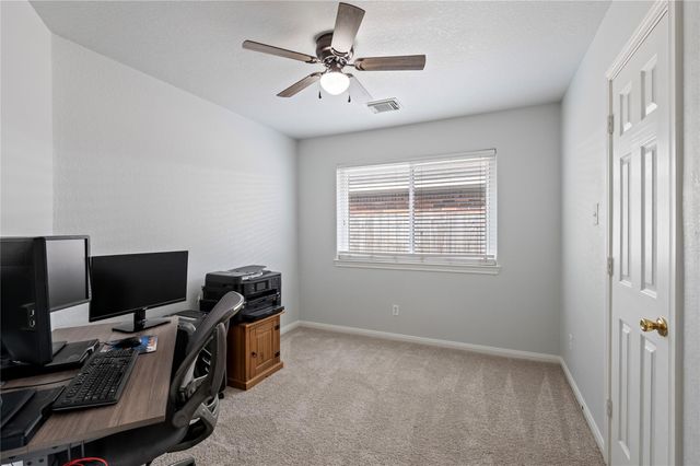 2930 Community Drive, Alvin, TX 77511