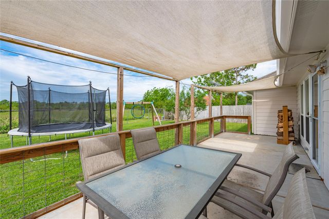 2930 Community Drive, Alvin, TX 77511