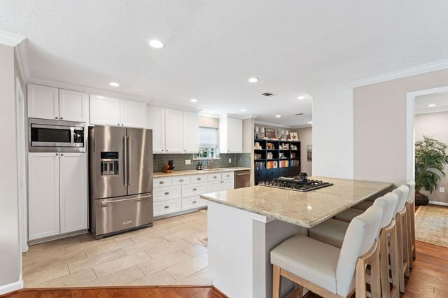 991 Curtin Street, Houston, TX 77018