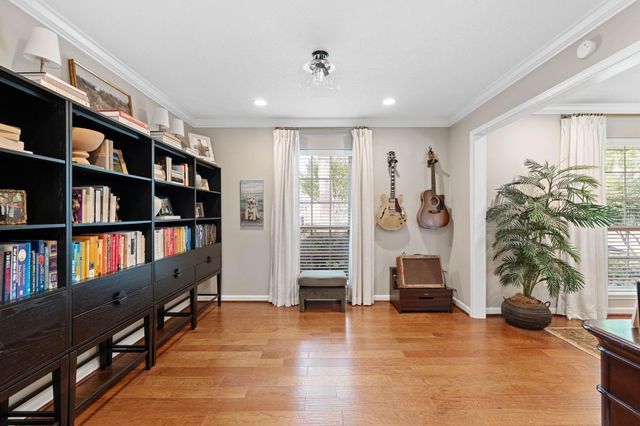 991 Curtin Street, Houston, TX 77018