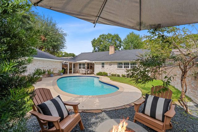 991 Curtin Street, Houston, TX 77018