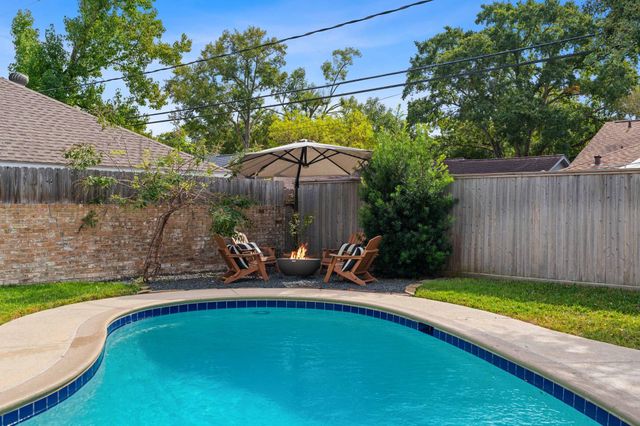 991 Curtin Street, Houston, TX 77018