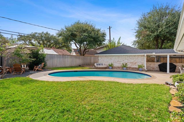 991 Curtin Street, Houston, TX 77018