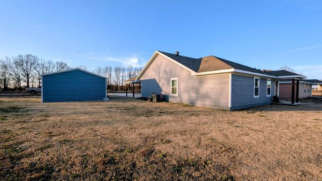 1813 SE Front Street, Hoxie, AR 72433