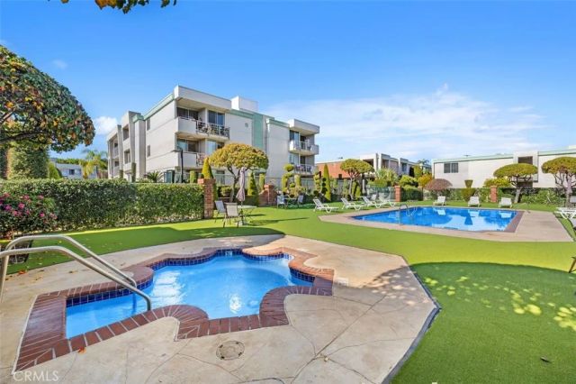 5301 Balboa Boulevard 5B, Encino, CA 91316