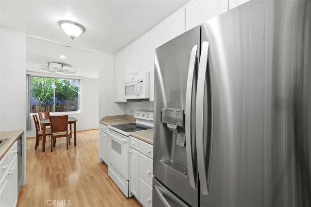 5301 Balboa Boulevard 5B, Encino, CA 91316