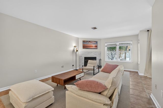 227 Deer Ct Drive, Middletown, NY 10940