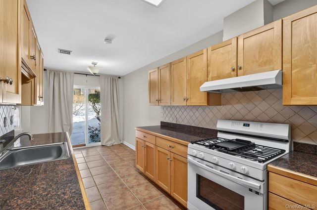 227 Deer Ct Drive, Middletown, NY 10940