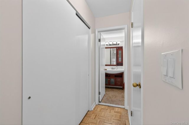 227 Deer Ct Drive, Middletown, NY 10940