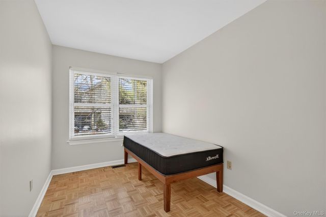 227 Deer Ct Drive, Middletown, NY 10940