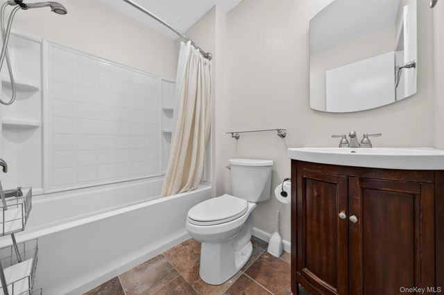 227 Deer Ct Drive, Middletown, NY 10940