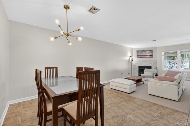 227 Deer Ct Drive, Middletown, NY 10940