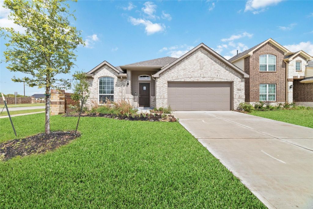 3230 Andlor Hills Drive, Richmond, TX 77406