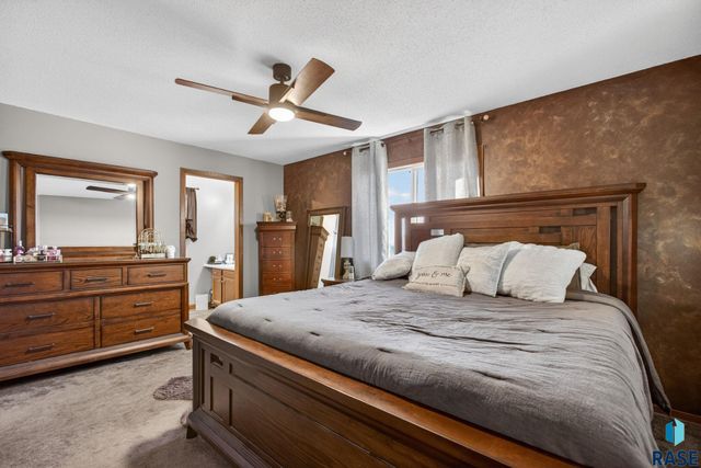 46633 278th St Street, Lennox, SD 57039