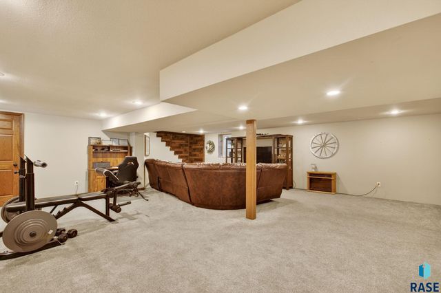 46633 278th St Street, Lennox, SD 57039